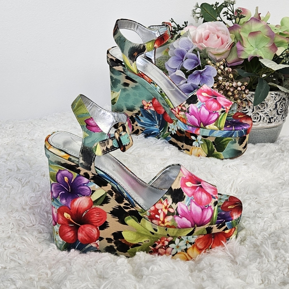 Guess Multicolor Floral Wedge Sandals